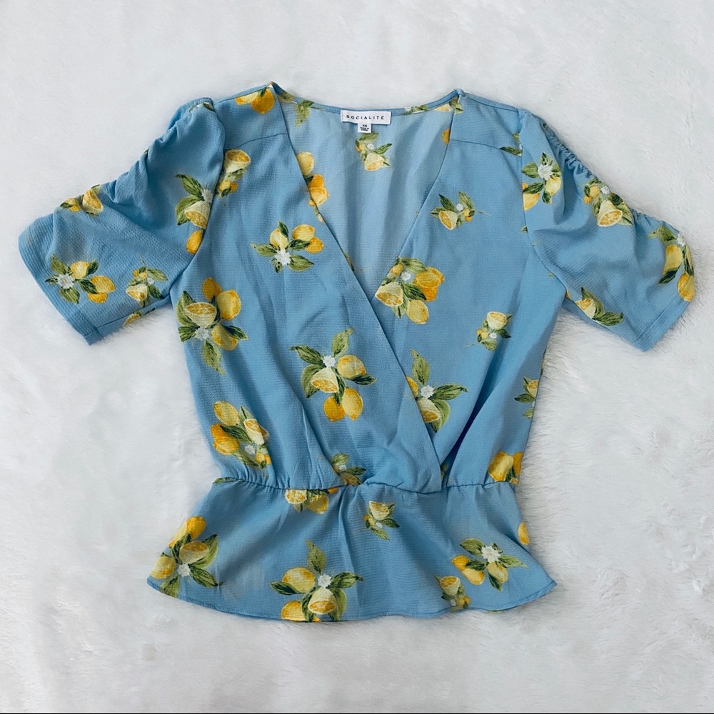 Cute floral blouse.
